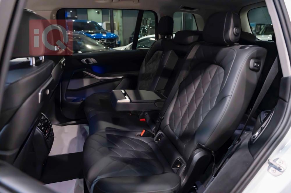 بي ام دبليو X7